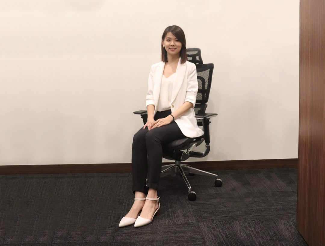 Dr. Michelle Tan (Chiropractic, UK)/General Chiropractic Council (GCC) UK - Office  Chair Singapore | Ergonomic Office Chair by Ergomeister